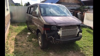 перекрашенный Volkswagen T5